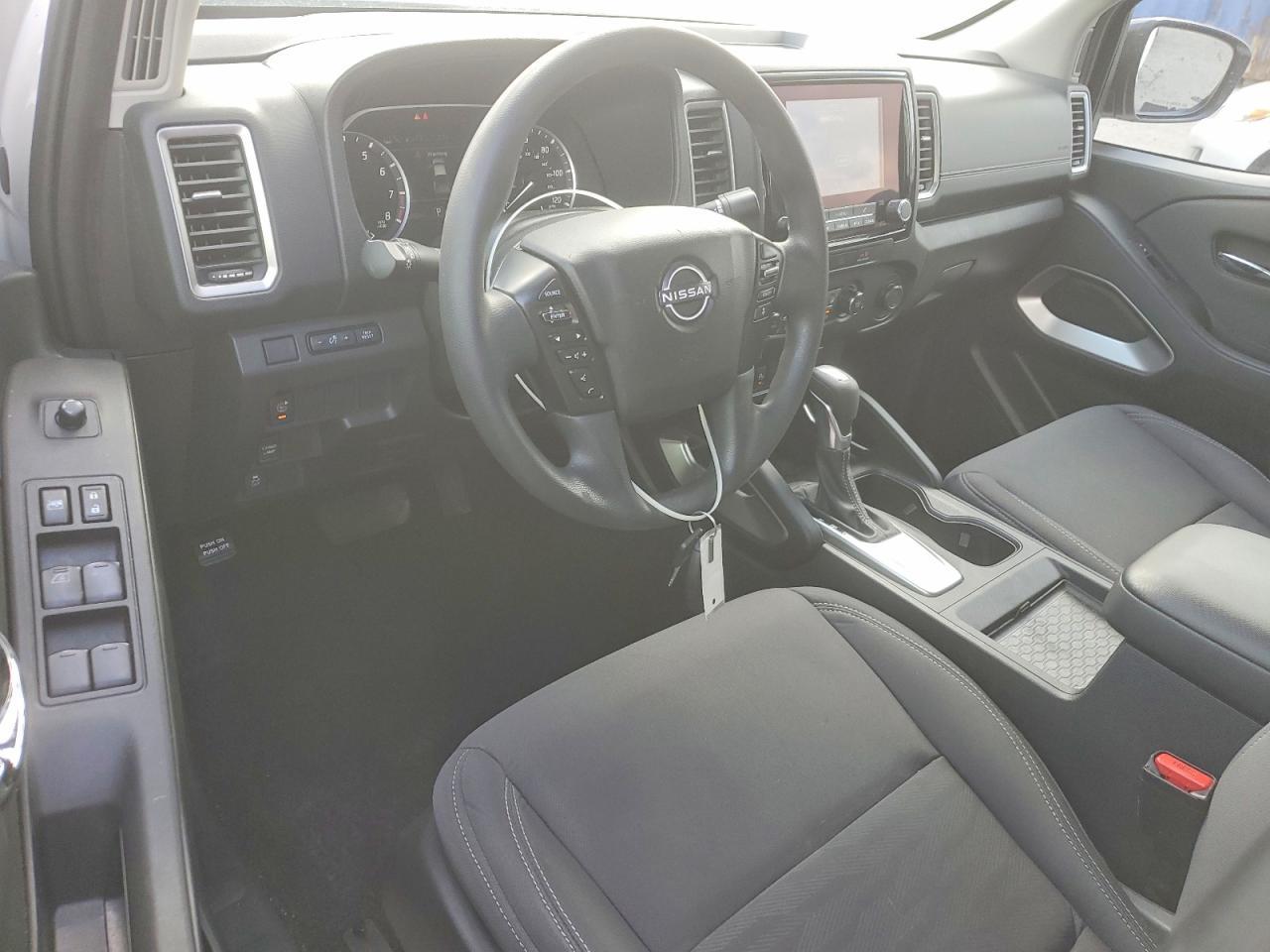2024 NISSAN Frontier