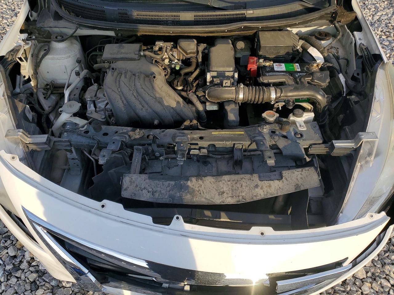 2015 NISSAN VERSA