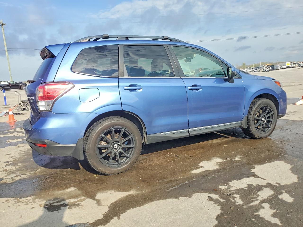 2017 SUBARU FORESTER
