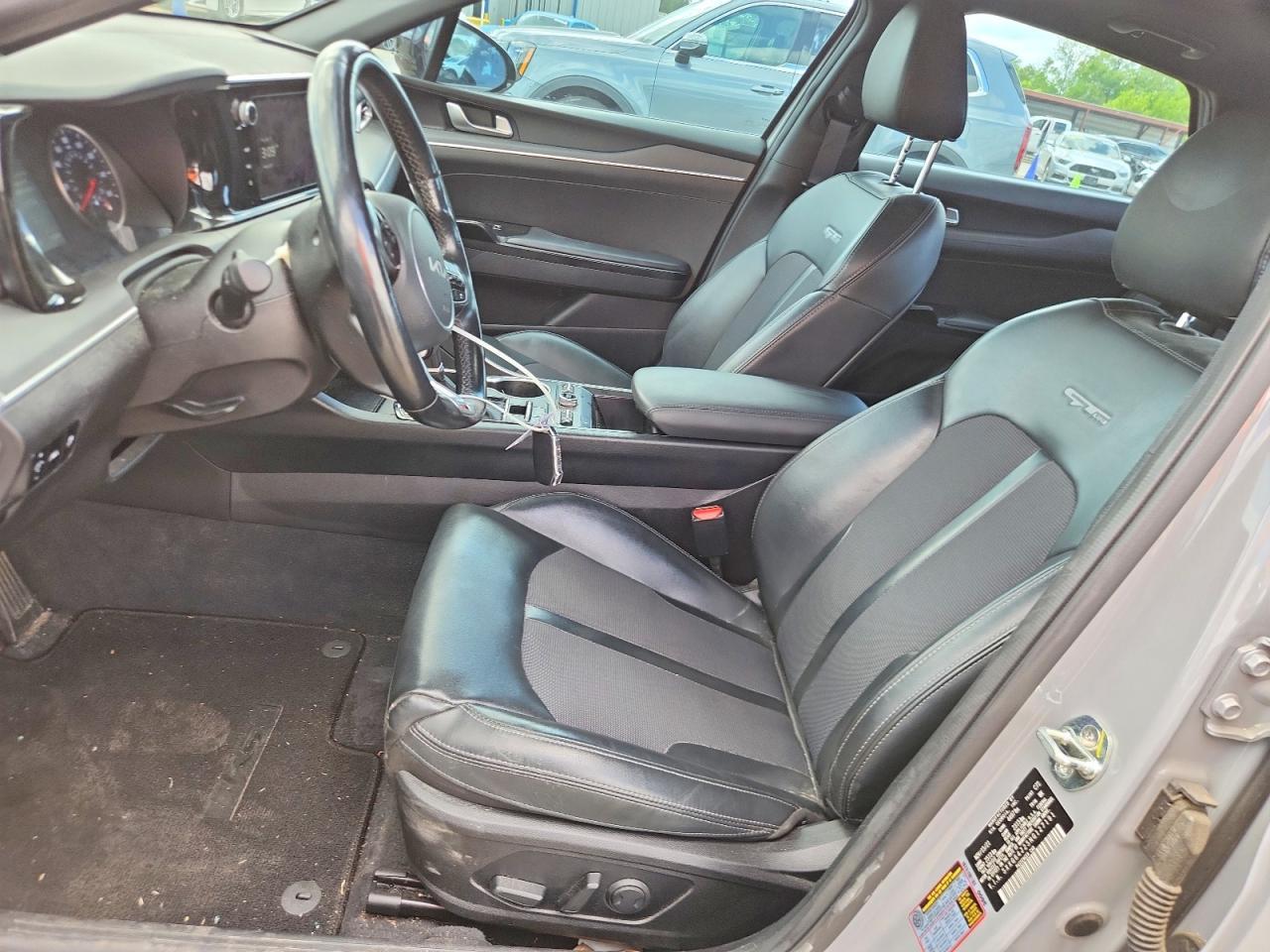 2022 KIA K5