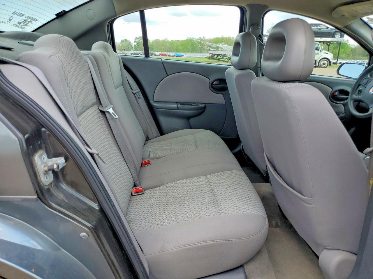 2005 SATURN Ion