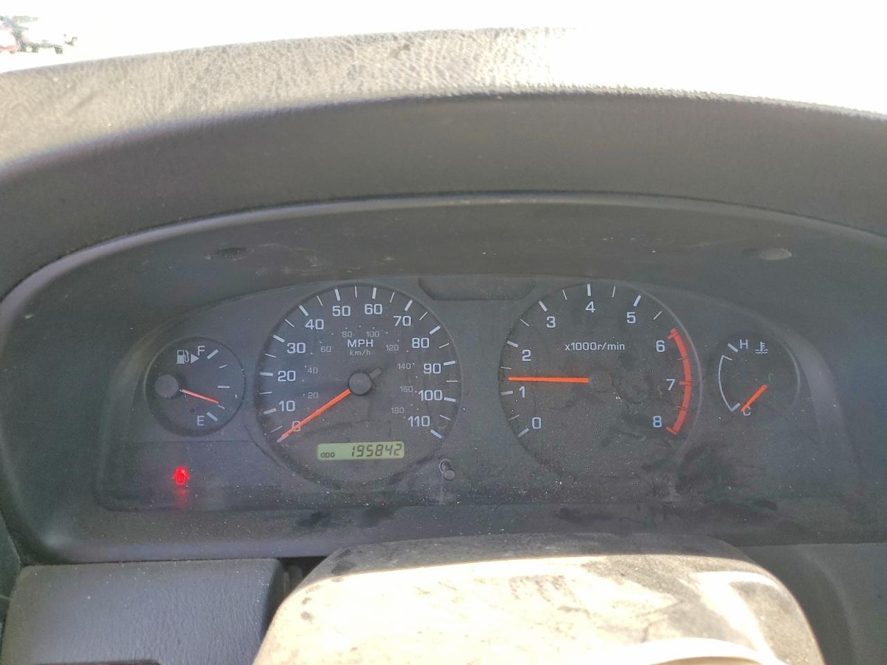 2001 NISSAN Frontier