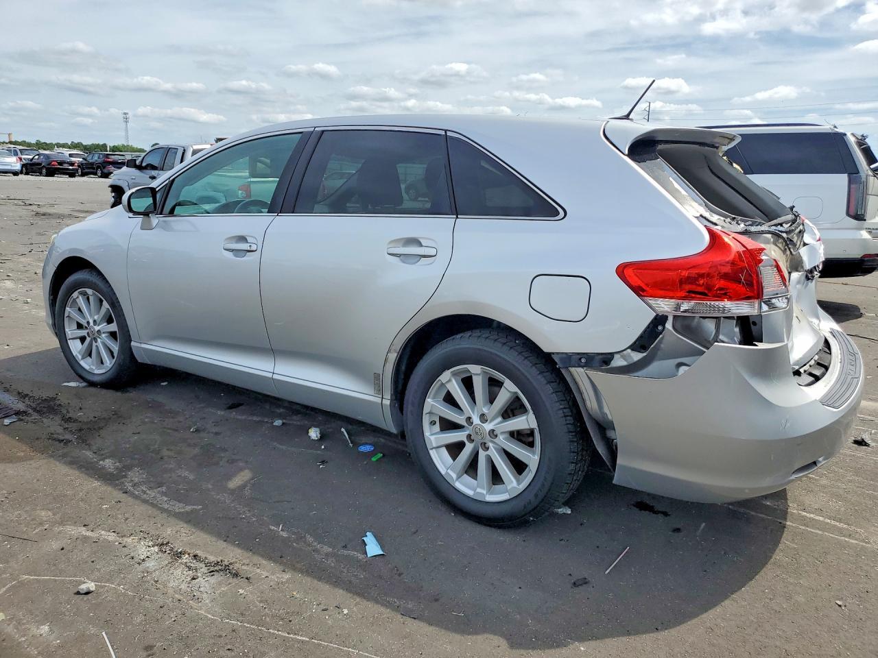 2010 TOYOTA VENZA