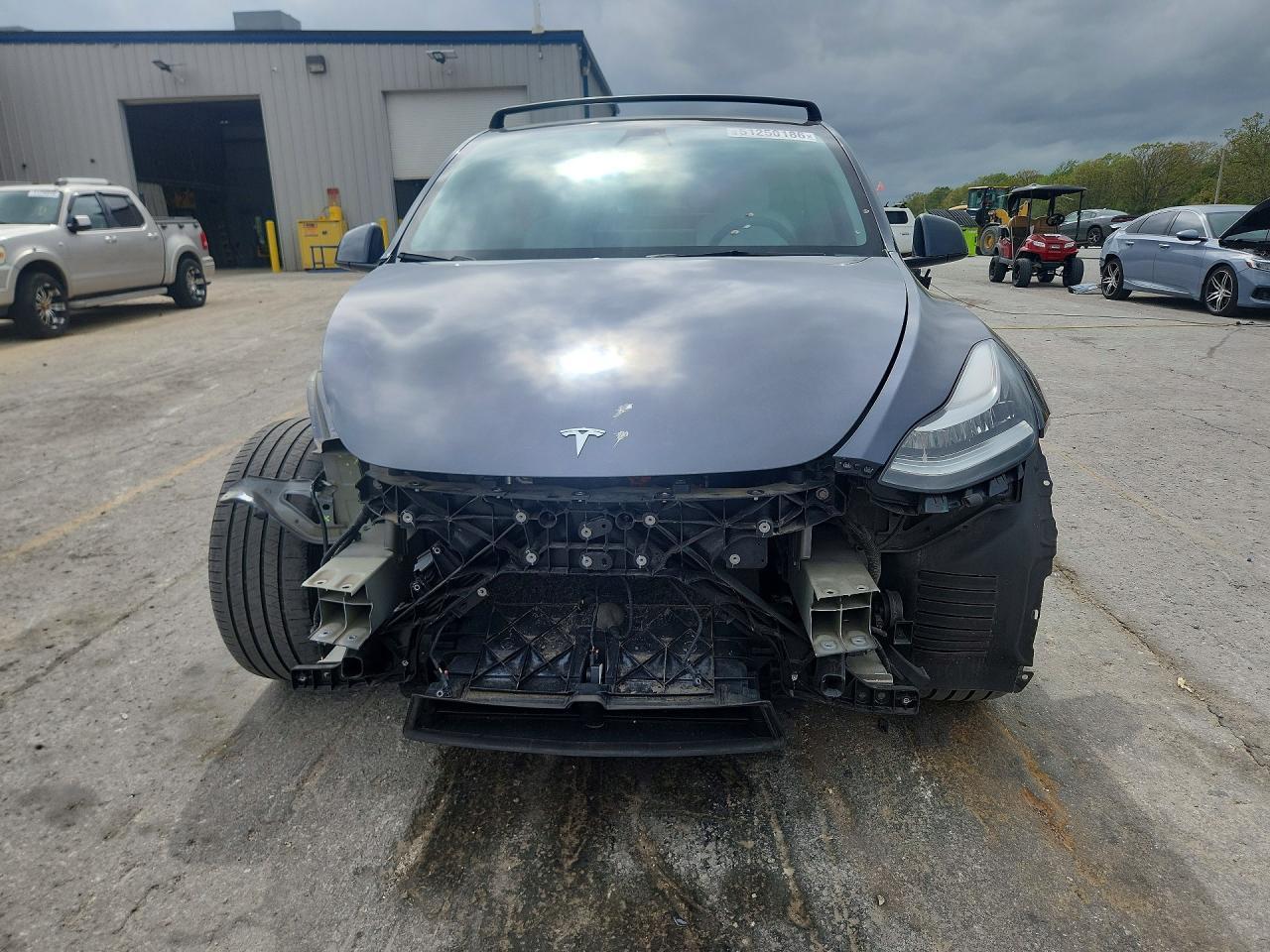 2022 TESLA MODEL Y