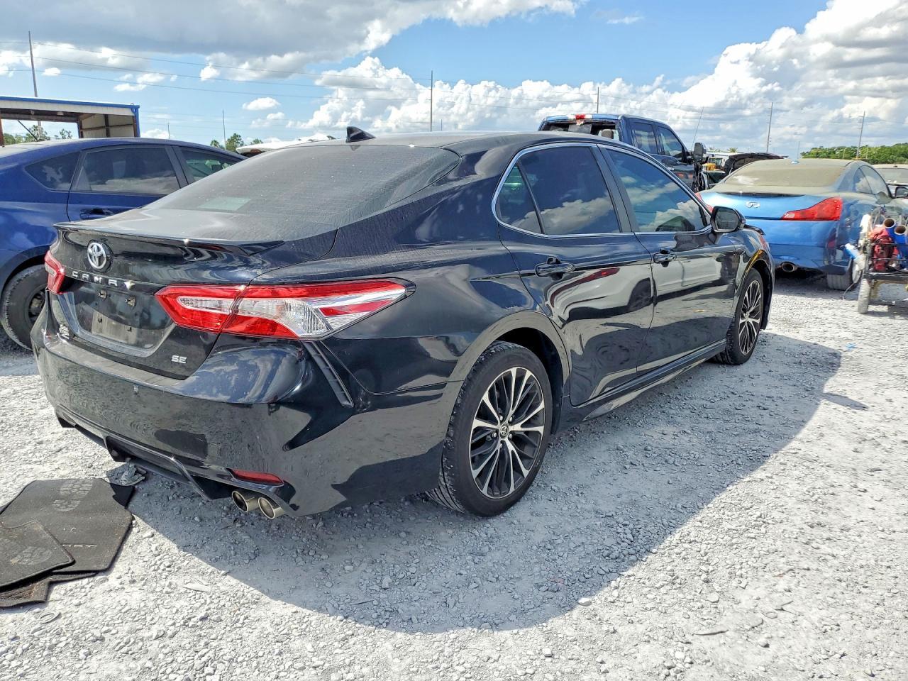 2020 TOYOTA CAMRY