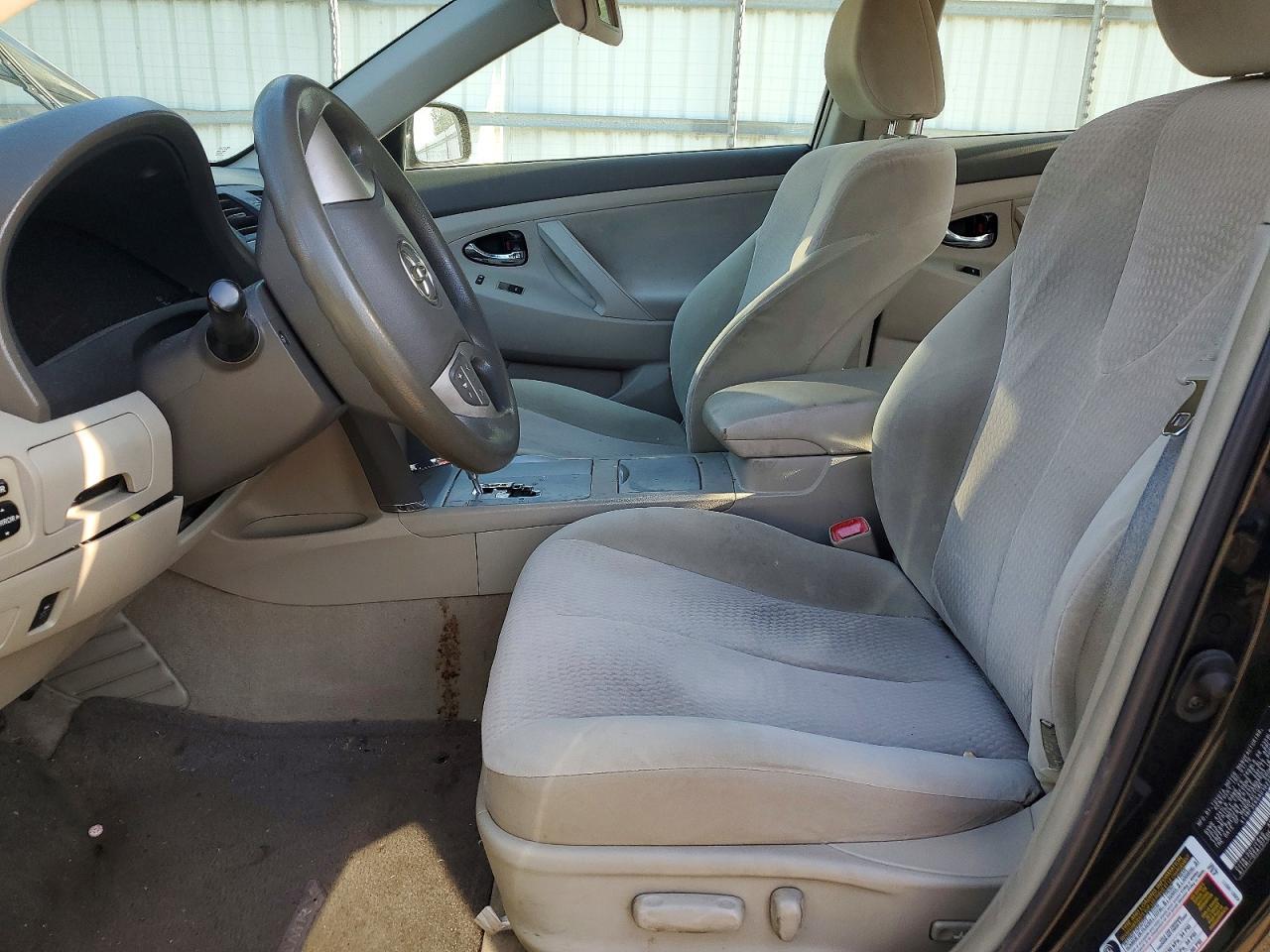 2010 TOYOTA CAMRY