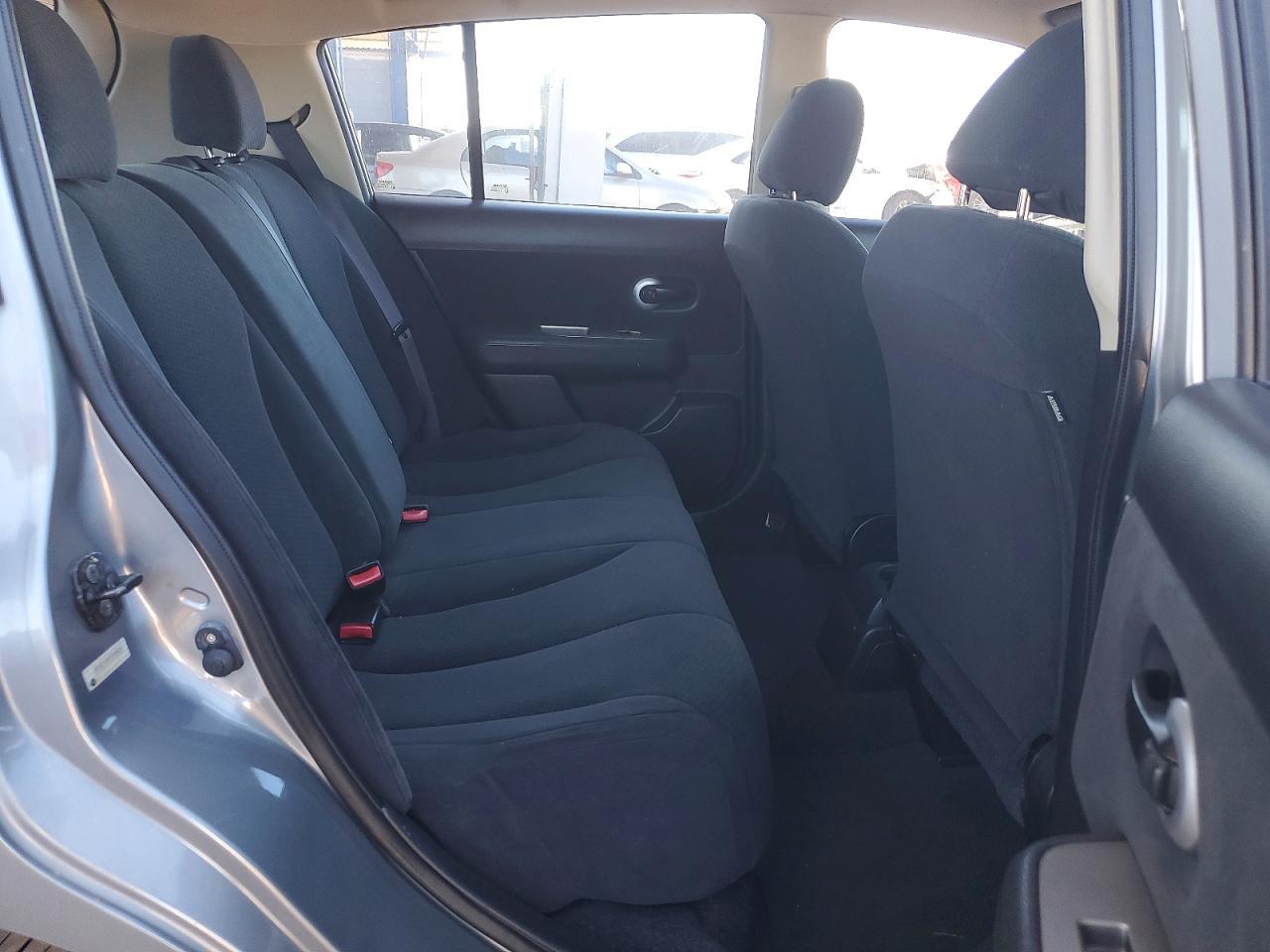 2012 NISSAN VERSA