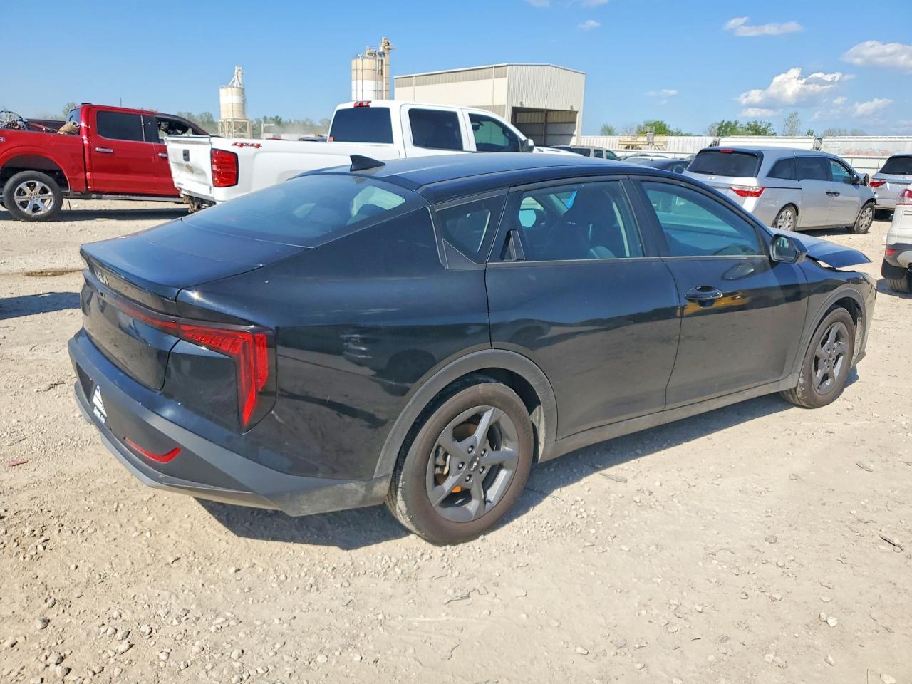 2025 KIA K4