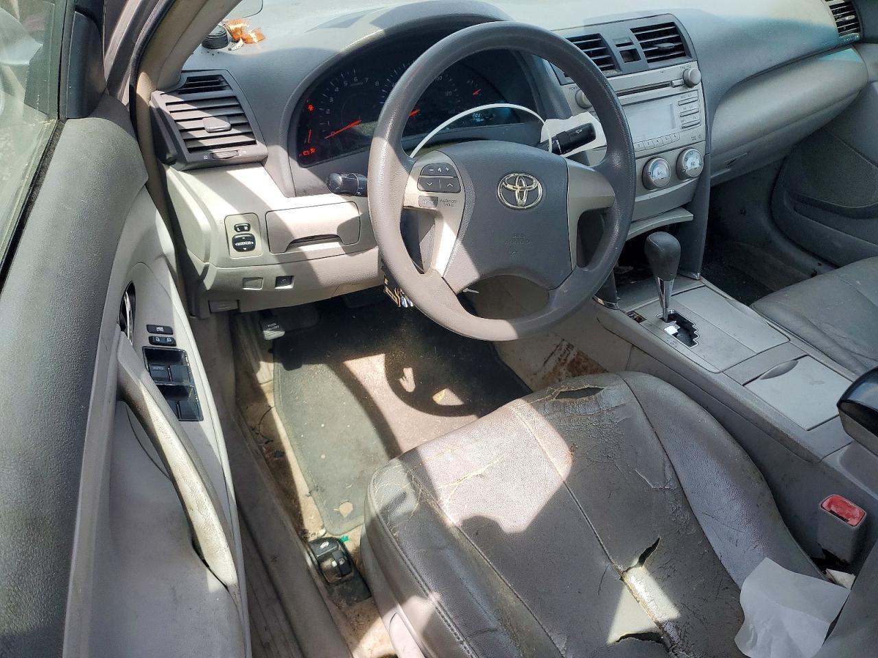 2011 TOYOTA CAMRY