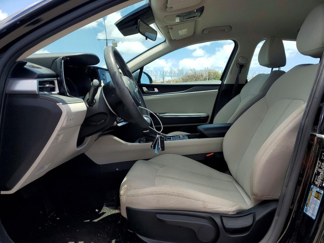 2022 KIA K5