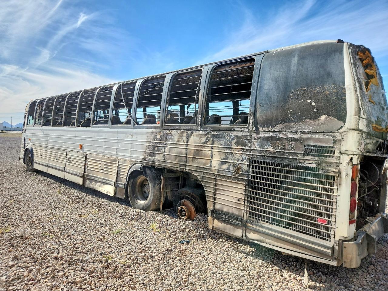 1999 Prevost Bus