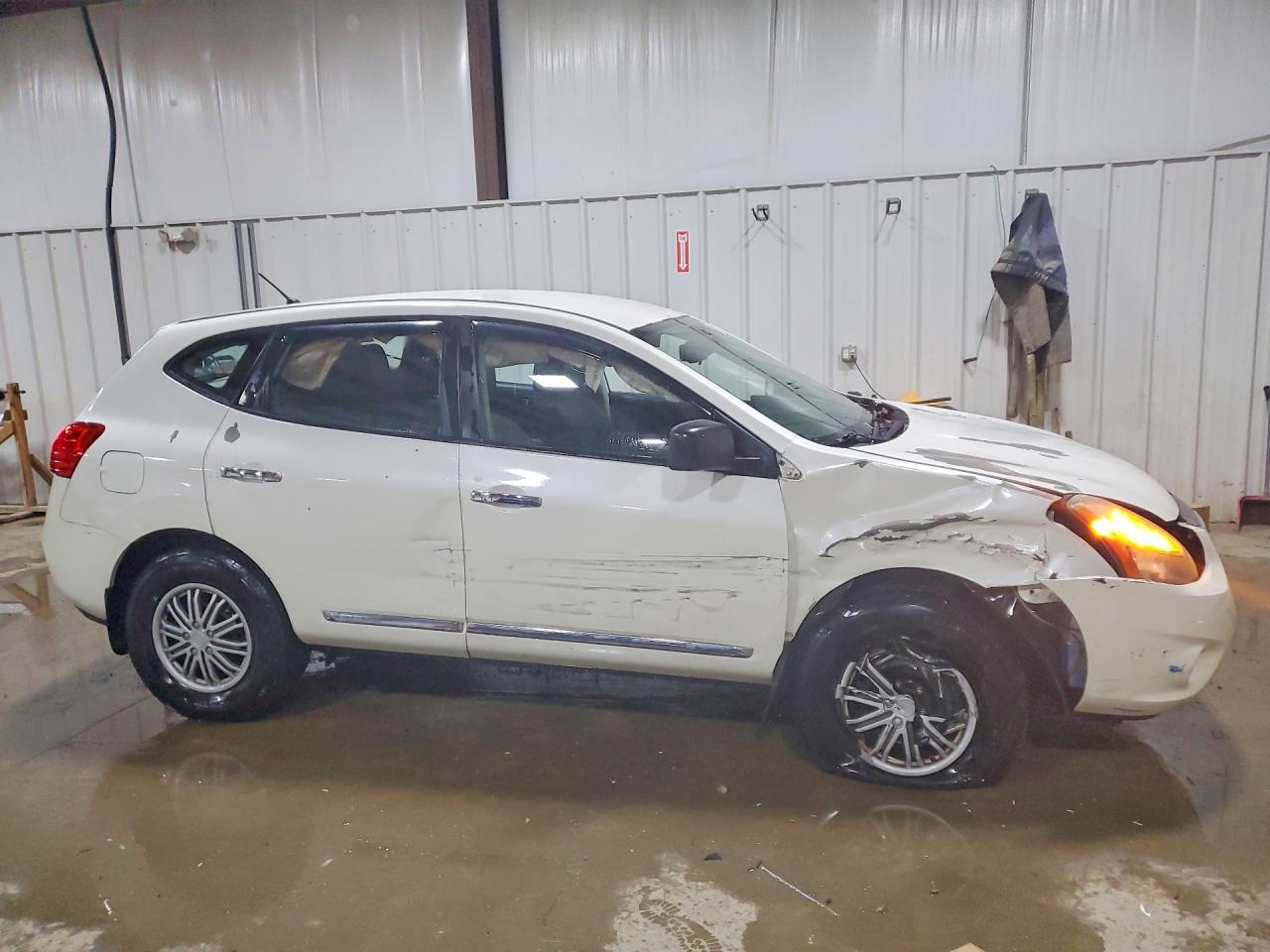 2014 NISSAN ROGUE