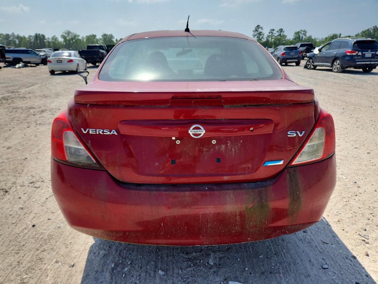 2014 NISSAN VERSA