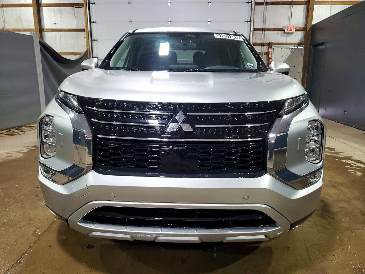 2024 MITSUBISHI outlander