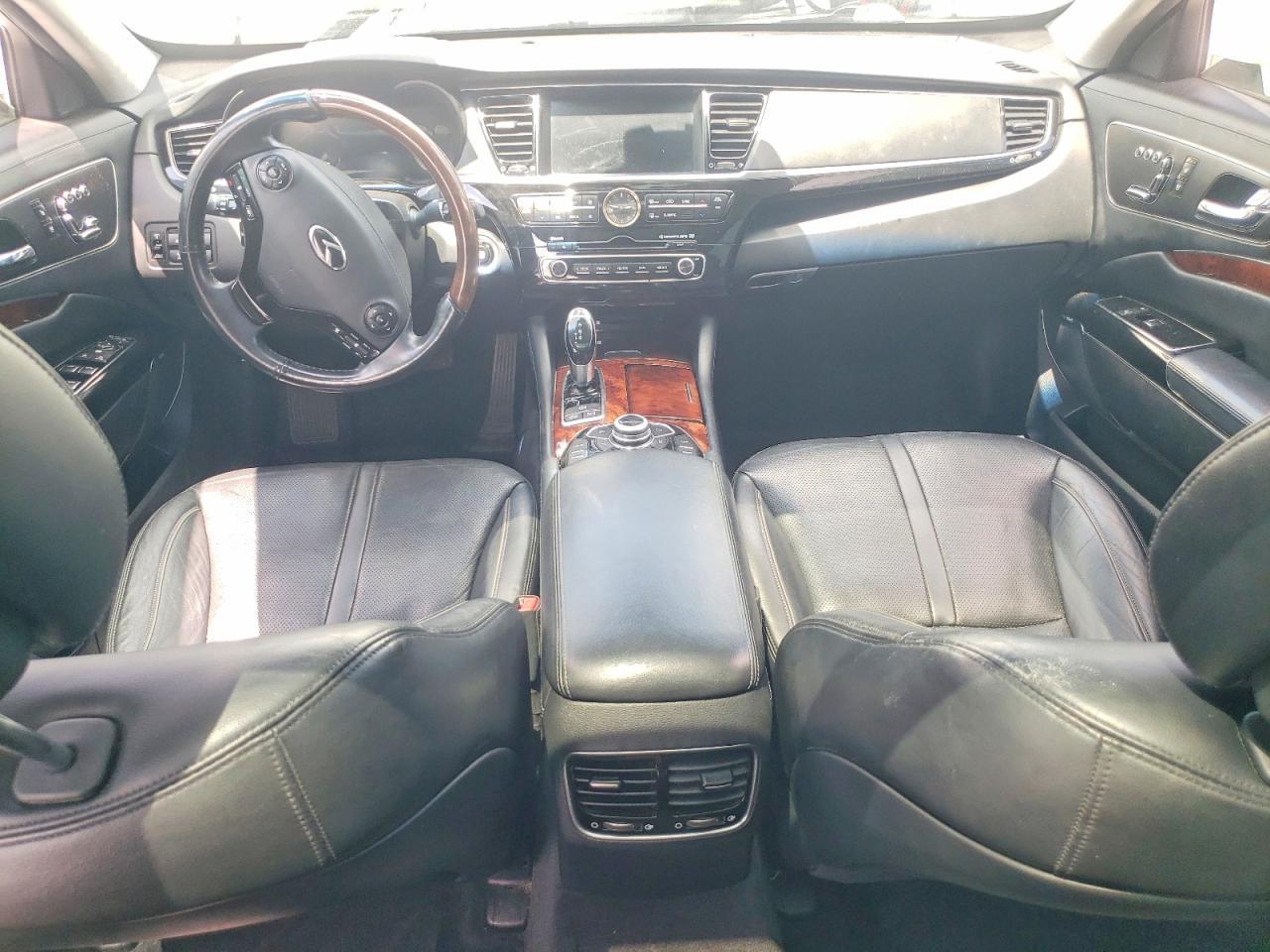 2015 KIA K900