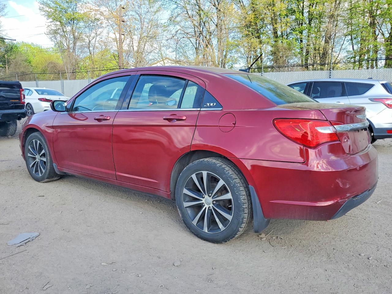 2013 CHRYSLER 200