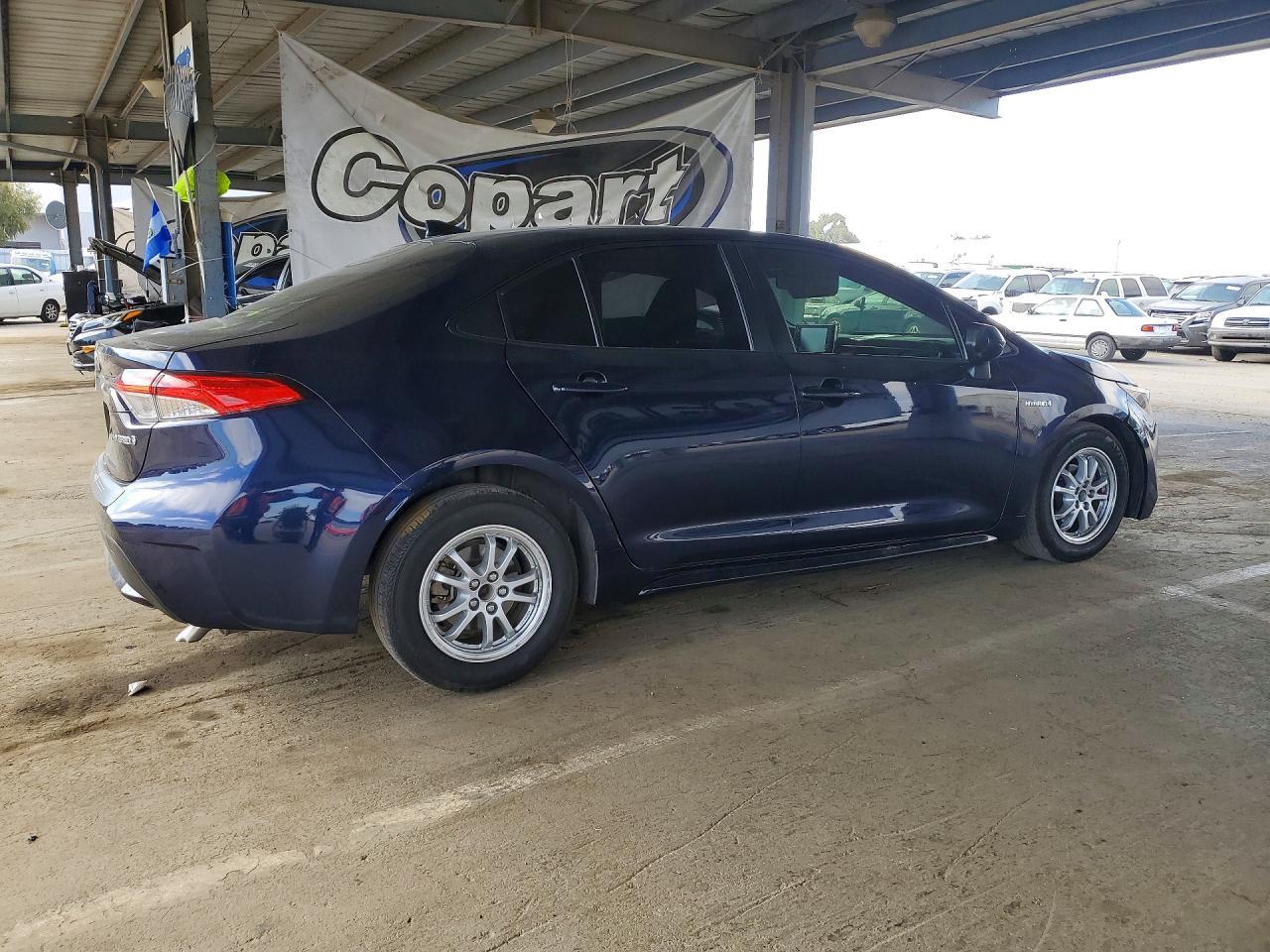 2021 TOYOTA COROLLA