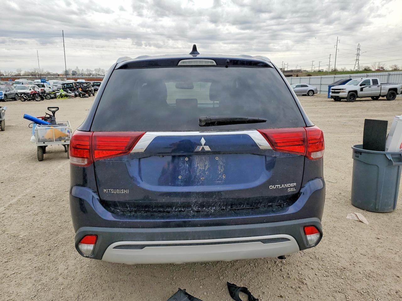 2019 MITSUBISHI outlander