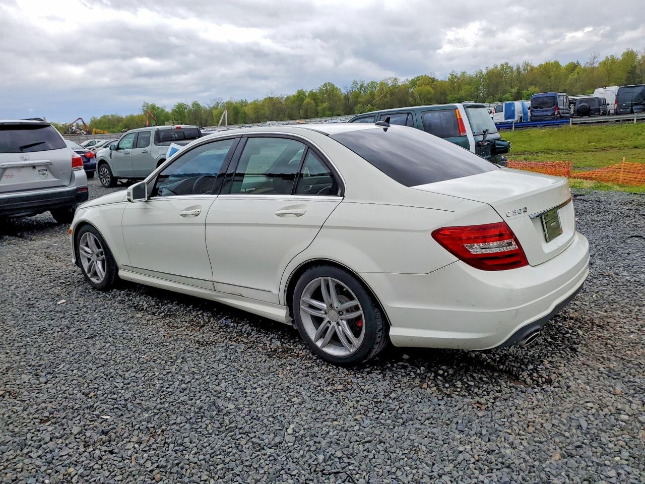 2012 MERCEDES-BENZ C-CLASS