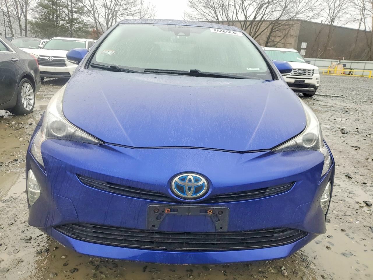 2016 TOYOTA PRIUS