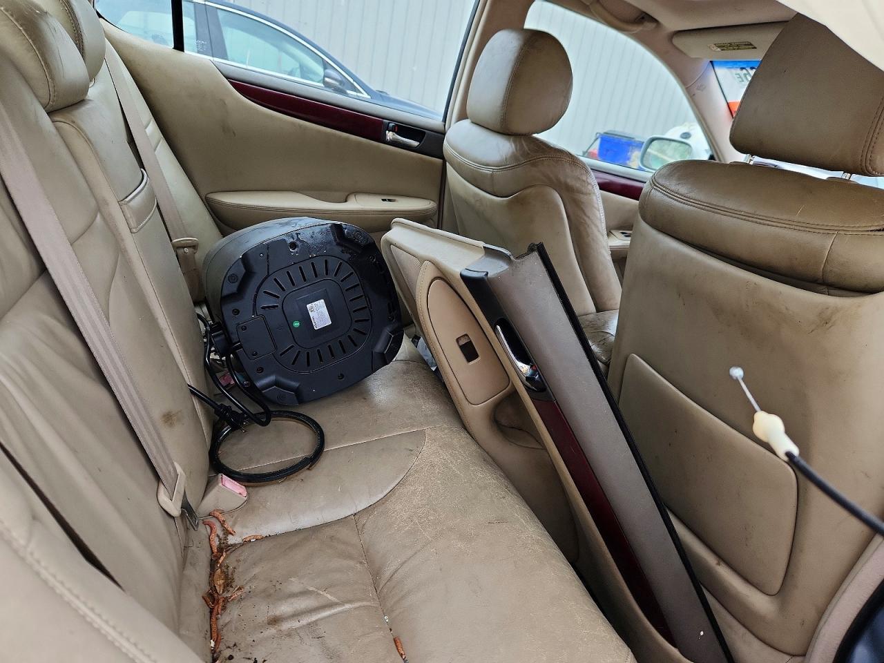 2004 LEXUS ES 330