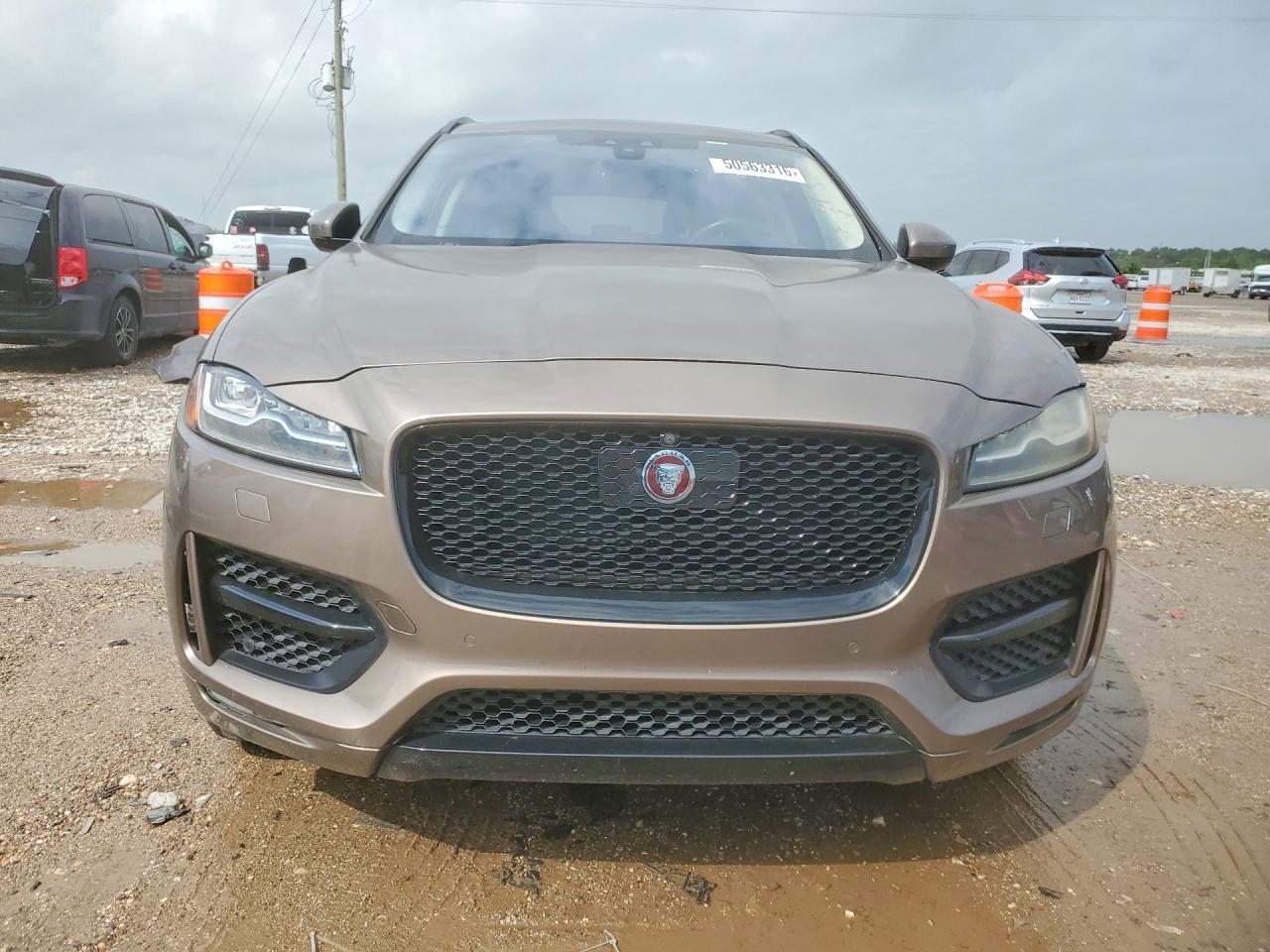 2017 JAGUAR F-Pace
