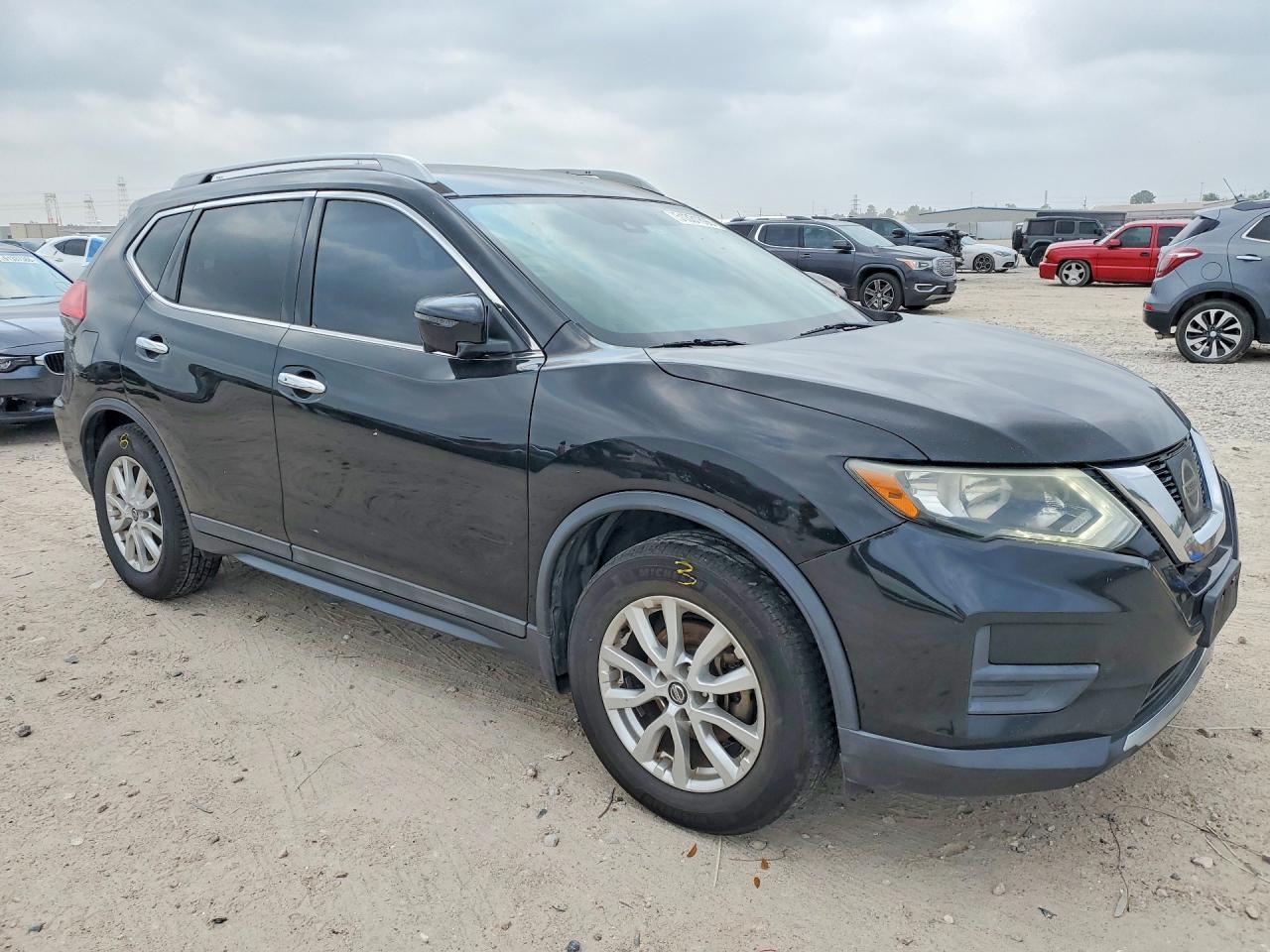 2017 NISSAN ROGUE