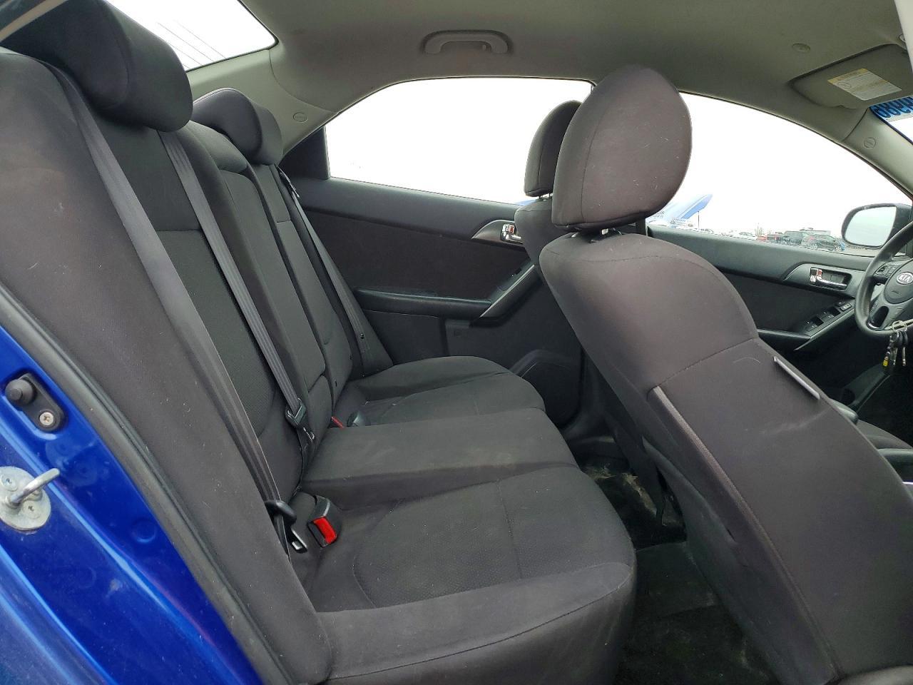 2013 KIA FORTE