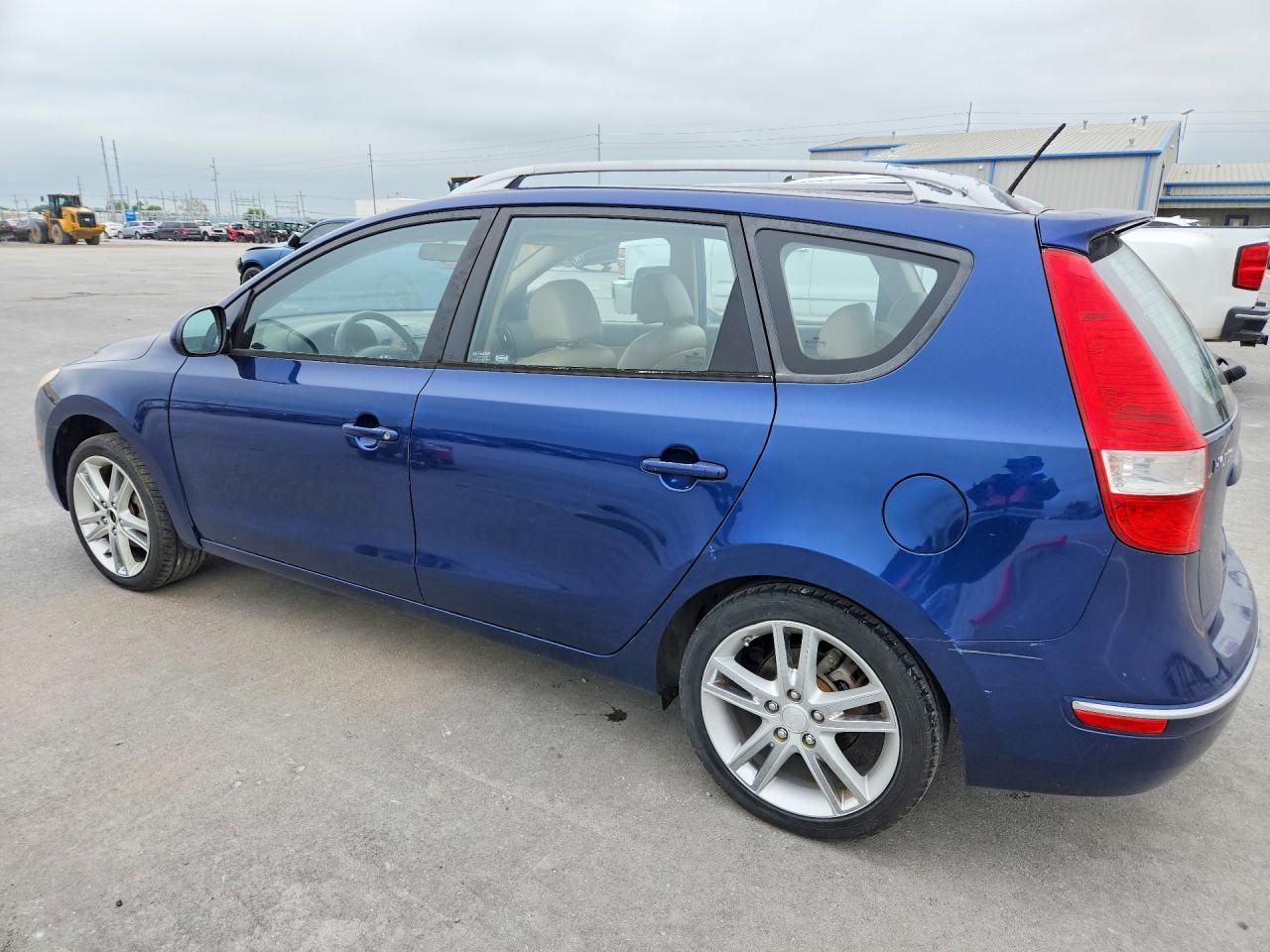 2012 HYUNDAI ELANTRA