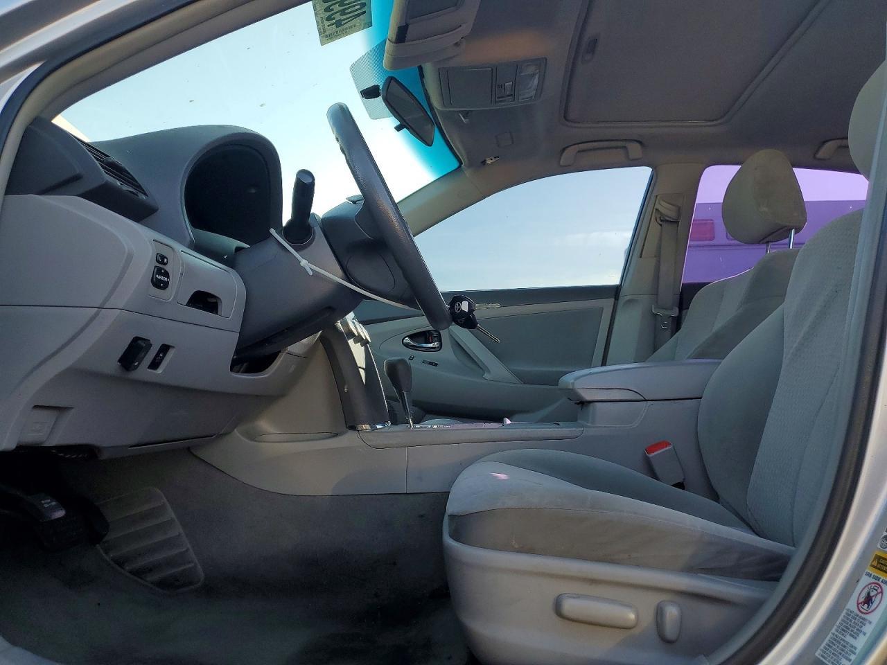 2011 TOYOTA CAMRY
