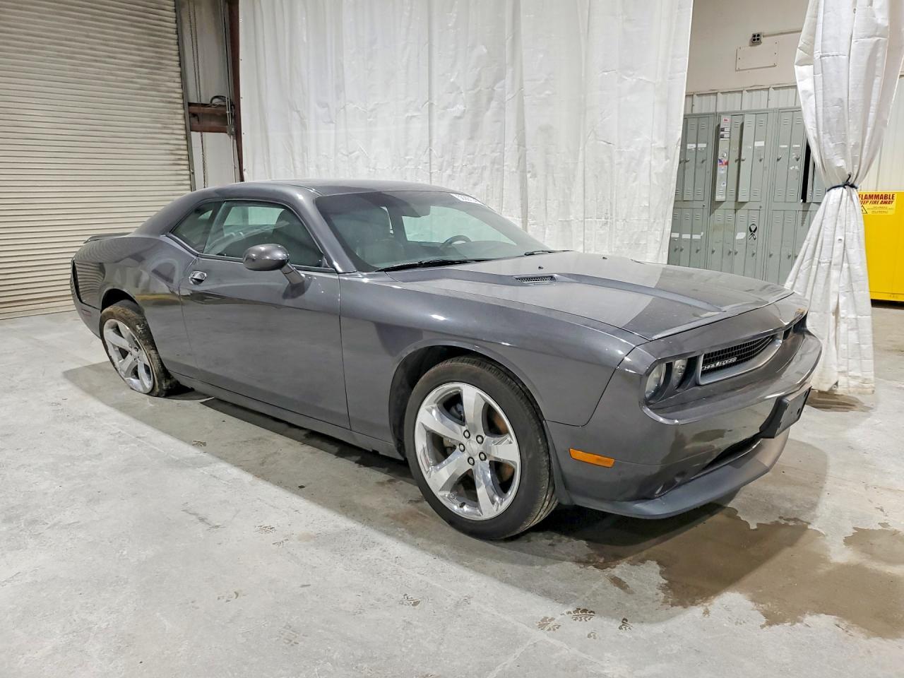 2014 DODGE Challenger