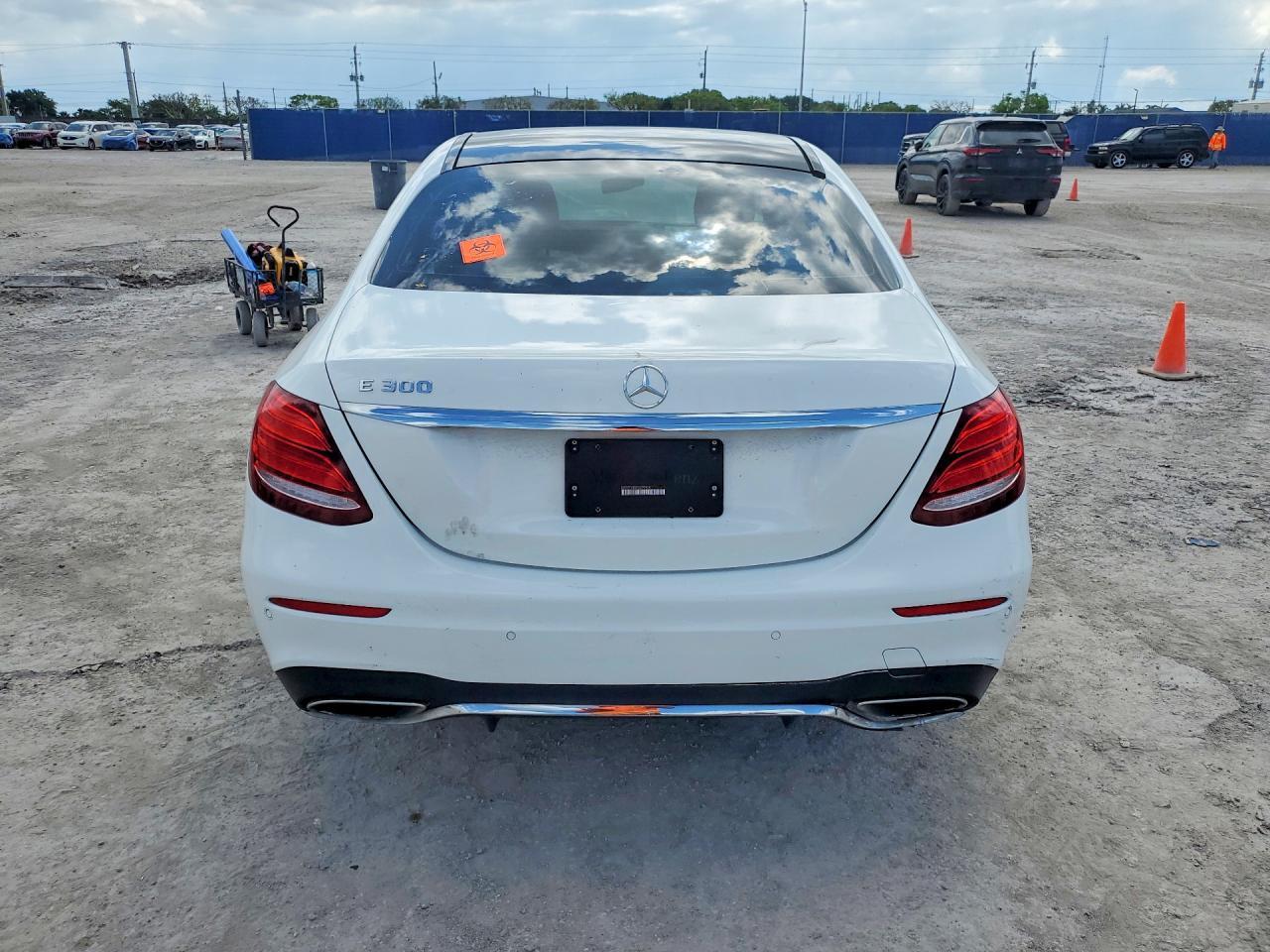 2017 MERCEDES-BENZ E-Class