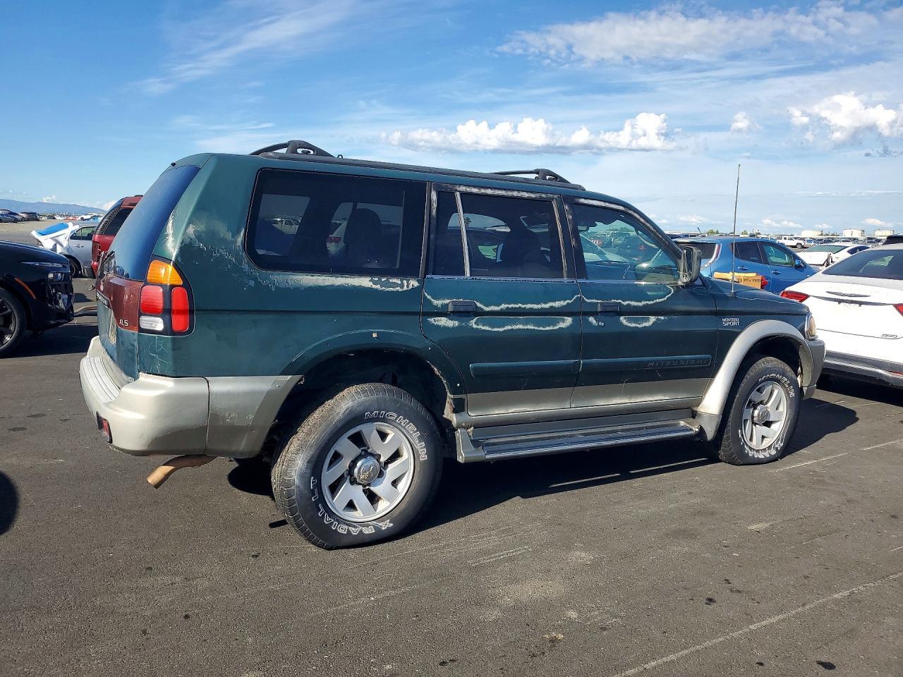2000 Mits Montero Sport