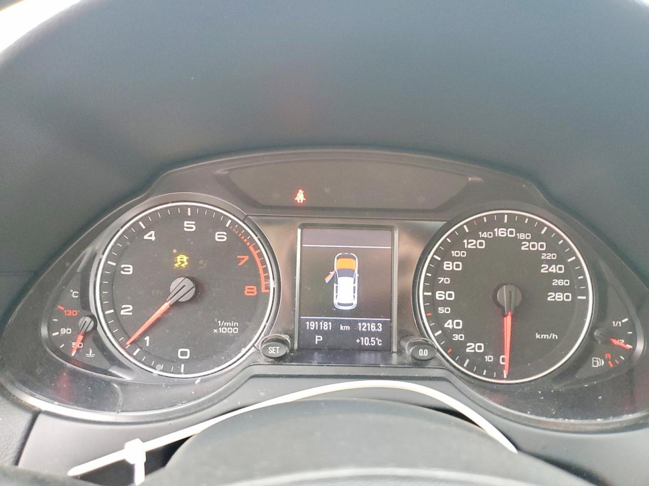 2010 AUDI Q5