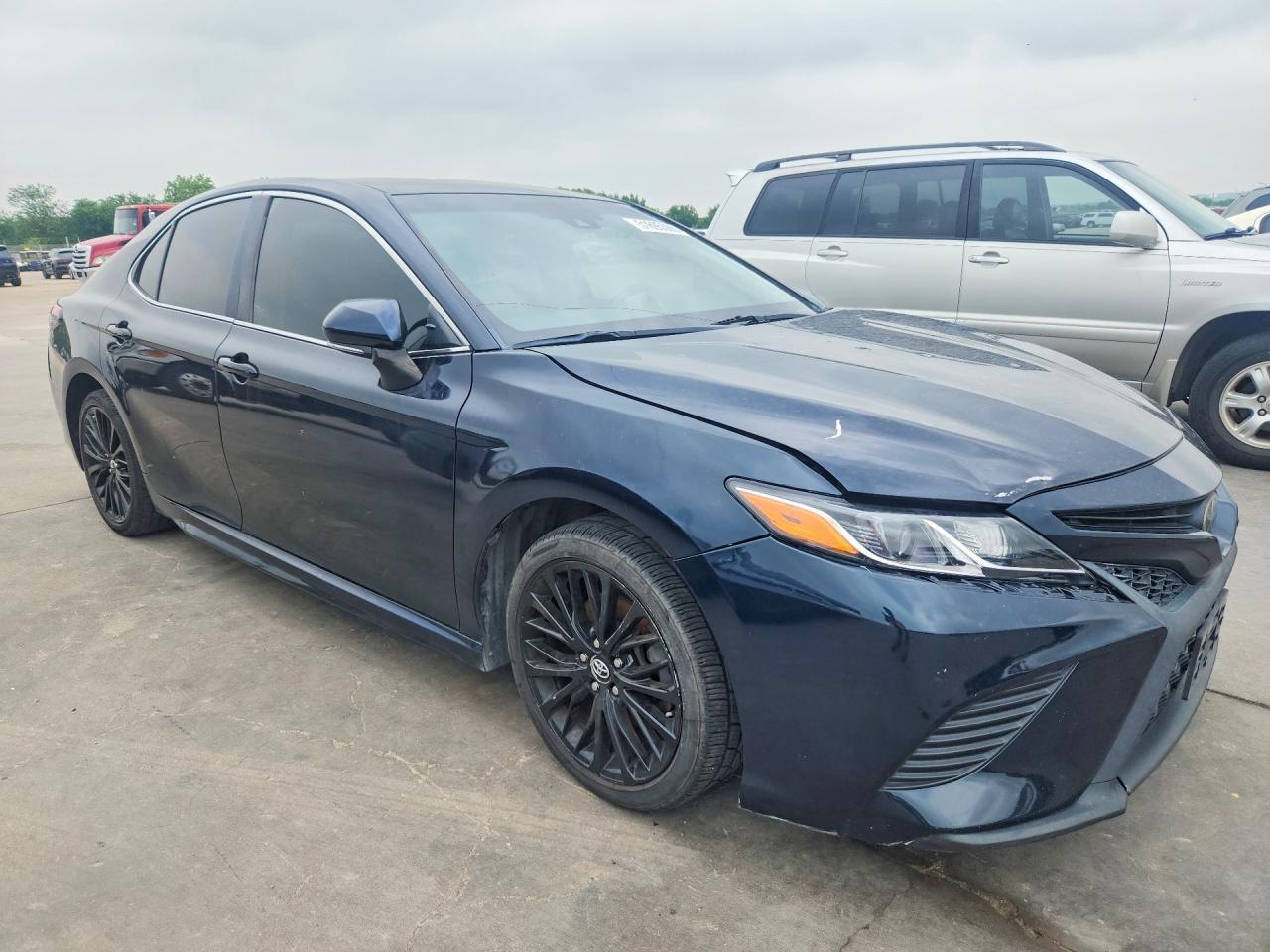 2018 TOYOTA CAMRY