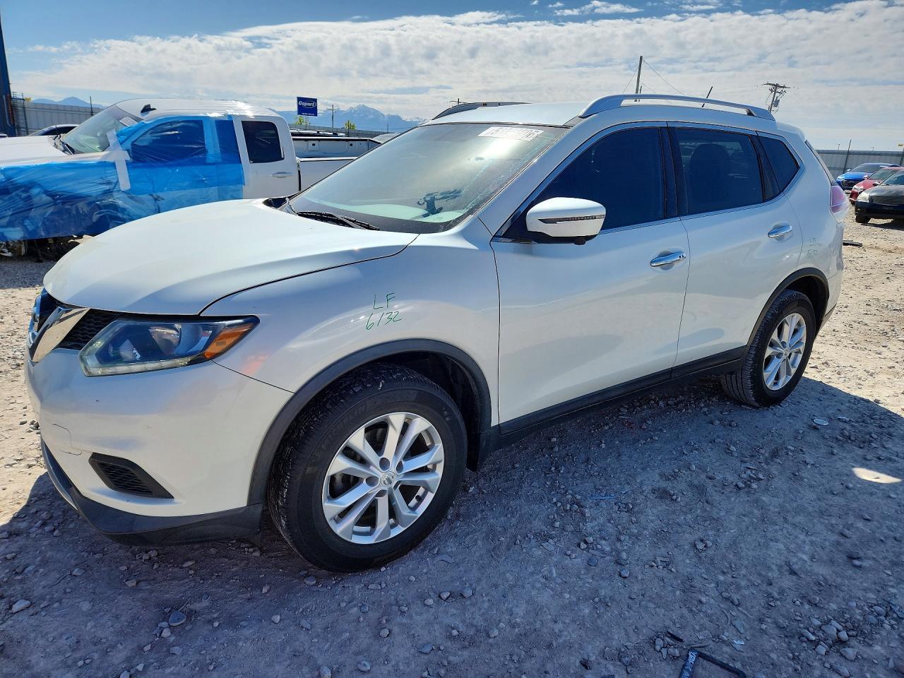 2016 NISSAN ROGUE