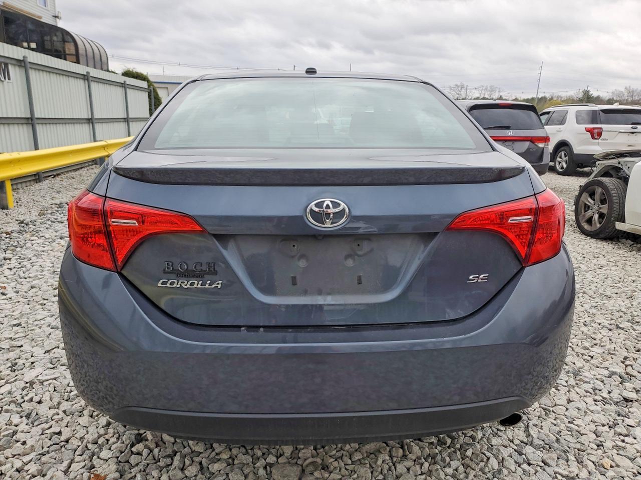 2017 TOYOTA COROLLA