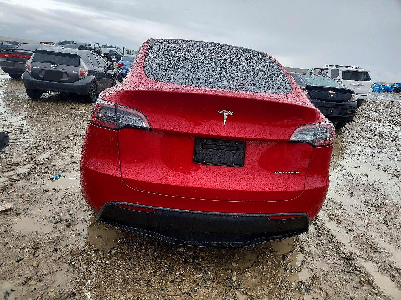2023 TESLA MODEL Y