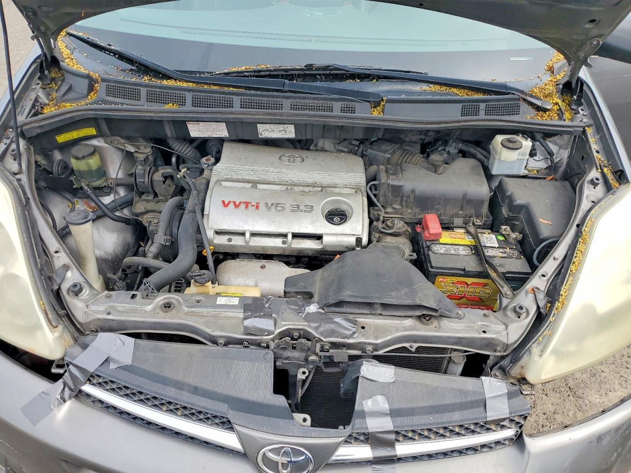 2005 TOYOTA SIENNA