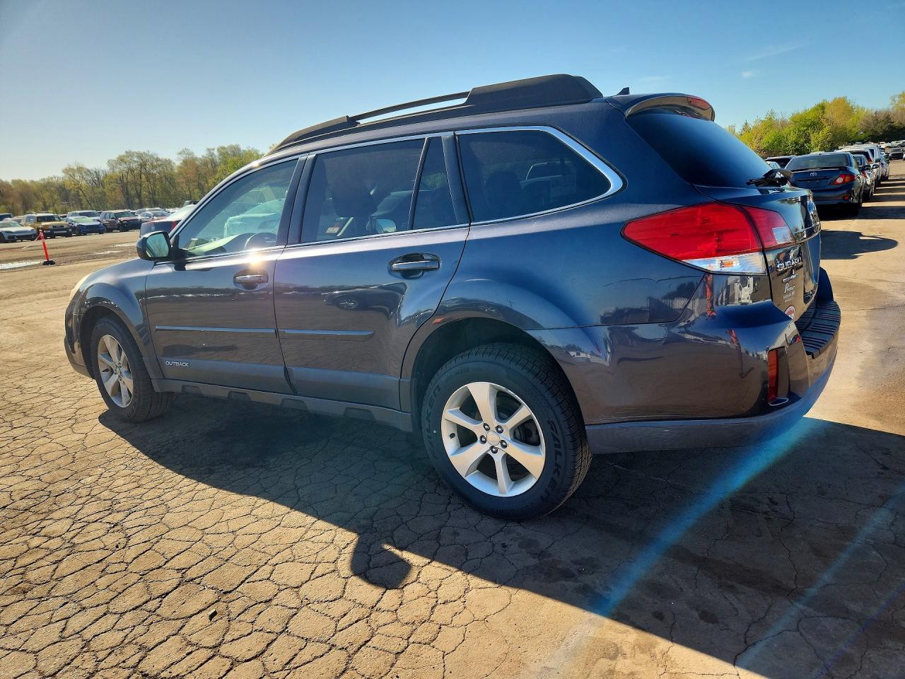 2013 SUBARU Outback