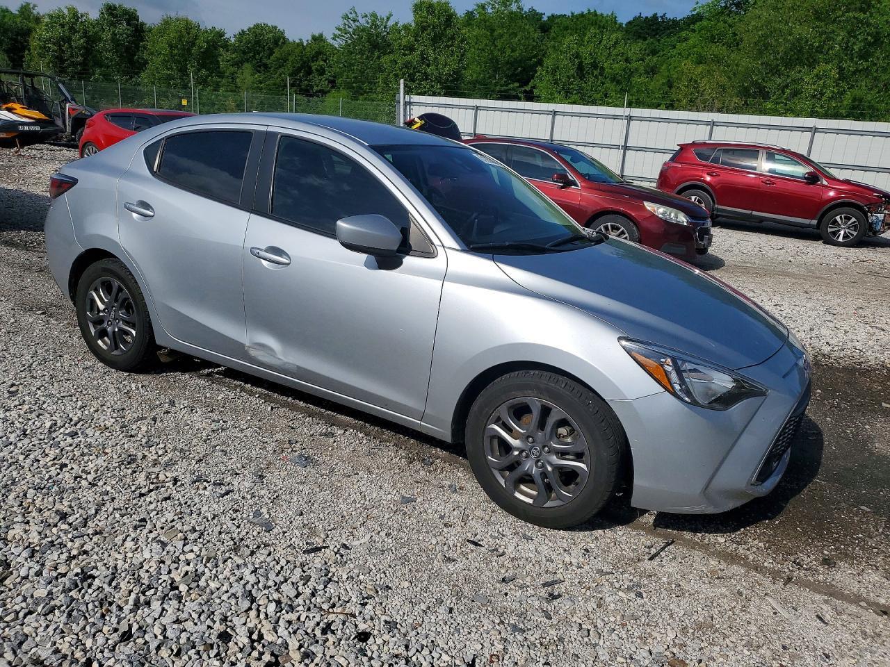 2019 TOYOTA YARIS