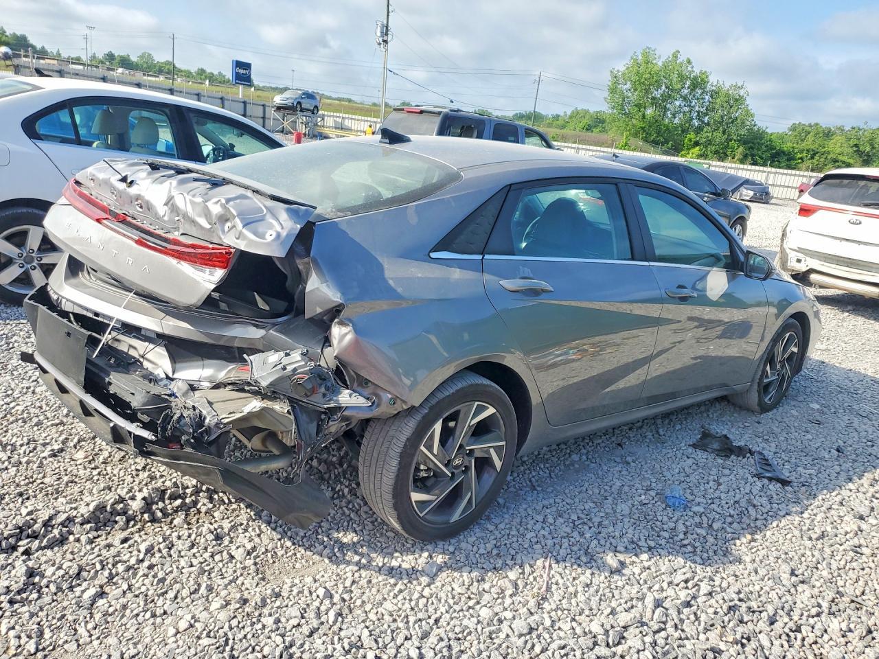 2025 HYUNDAI ELANTRA