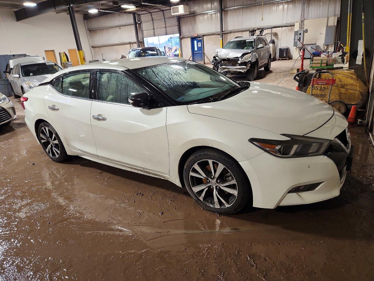 2018 NISSAN Maxima