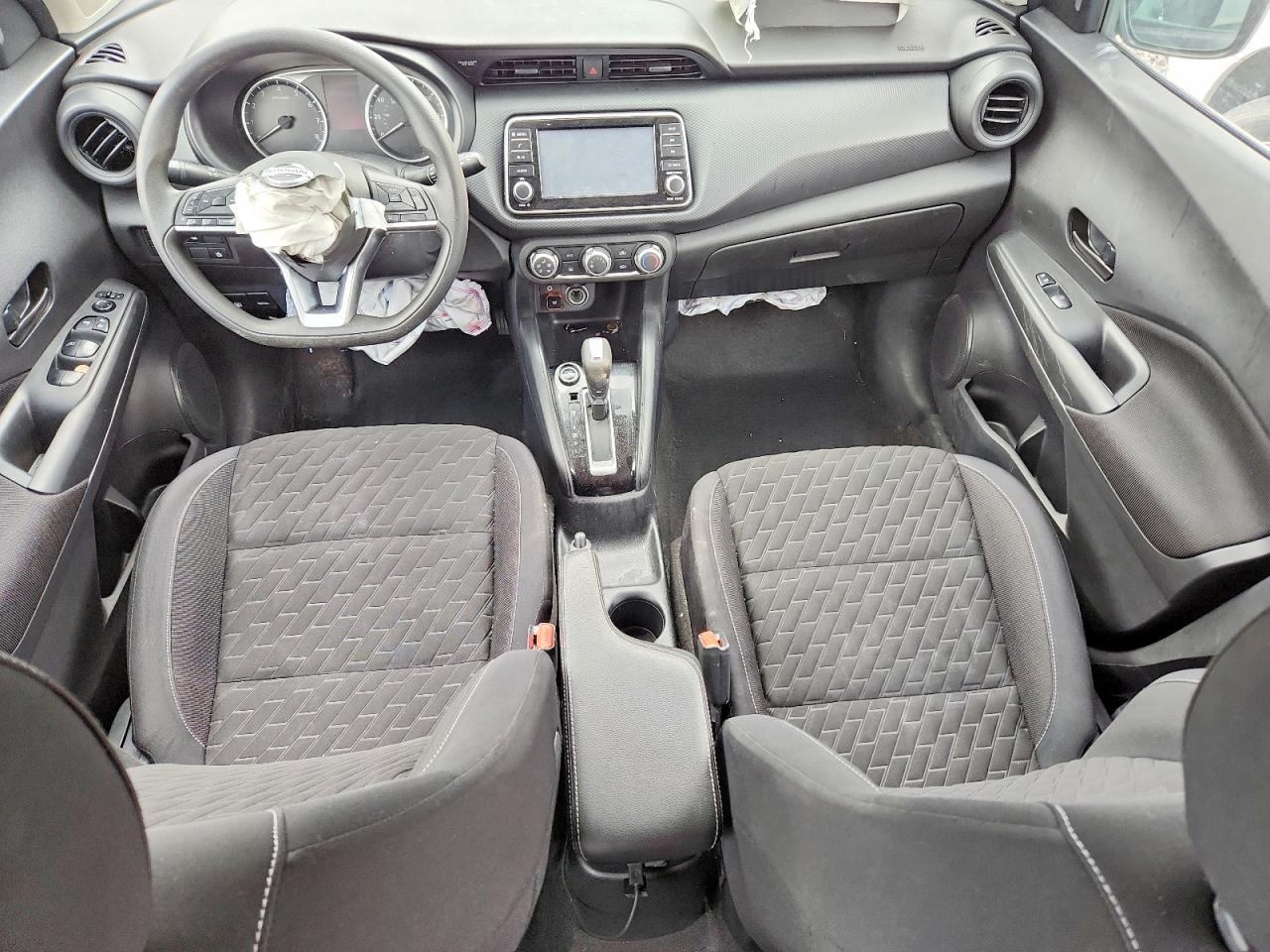 2021 NISSAN KICKS