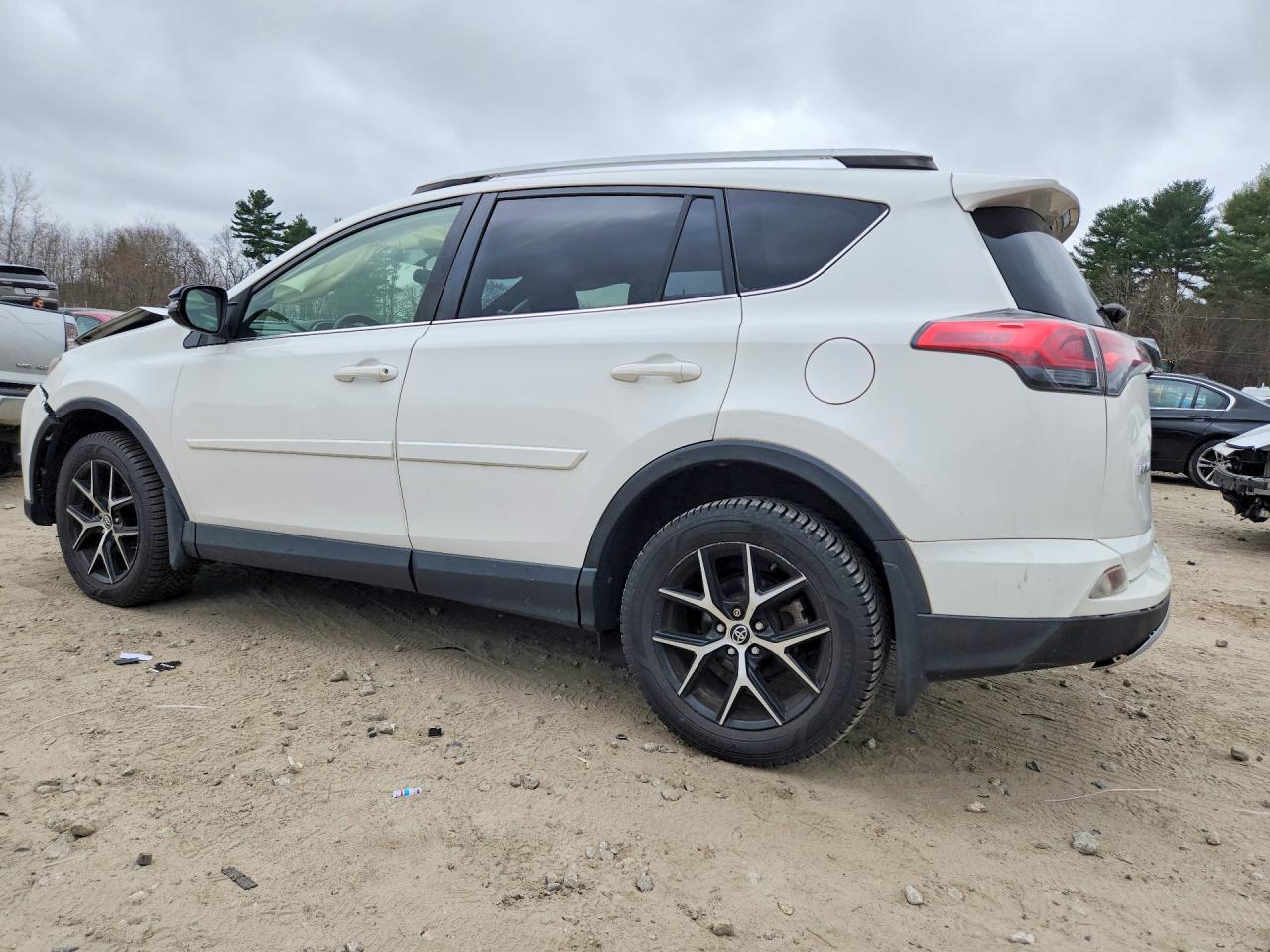 2016 TOYOTA RAV4