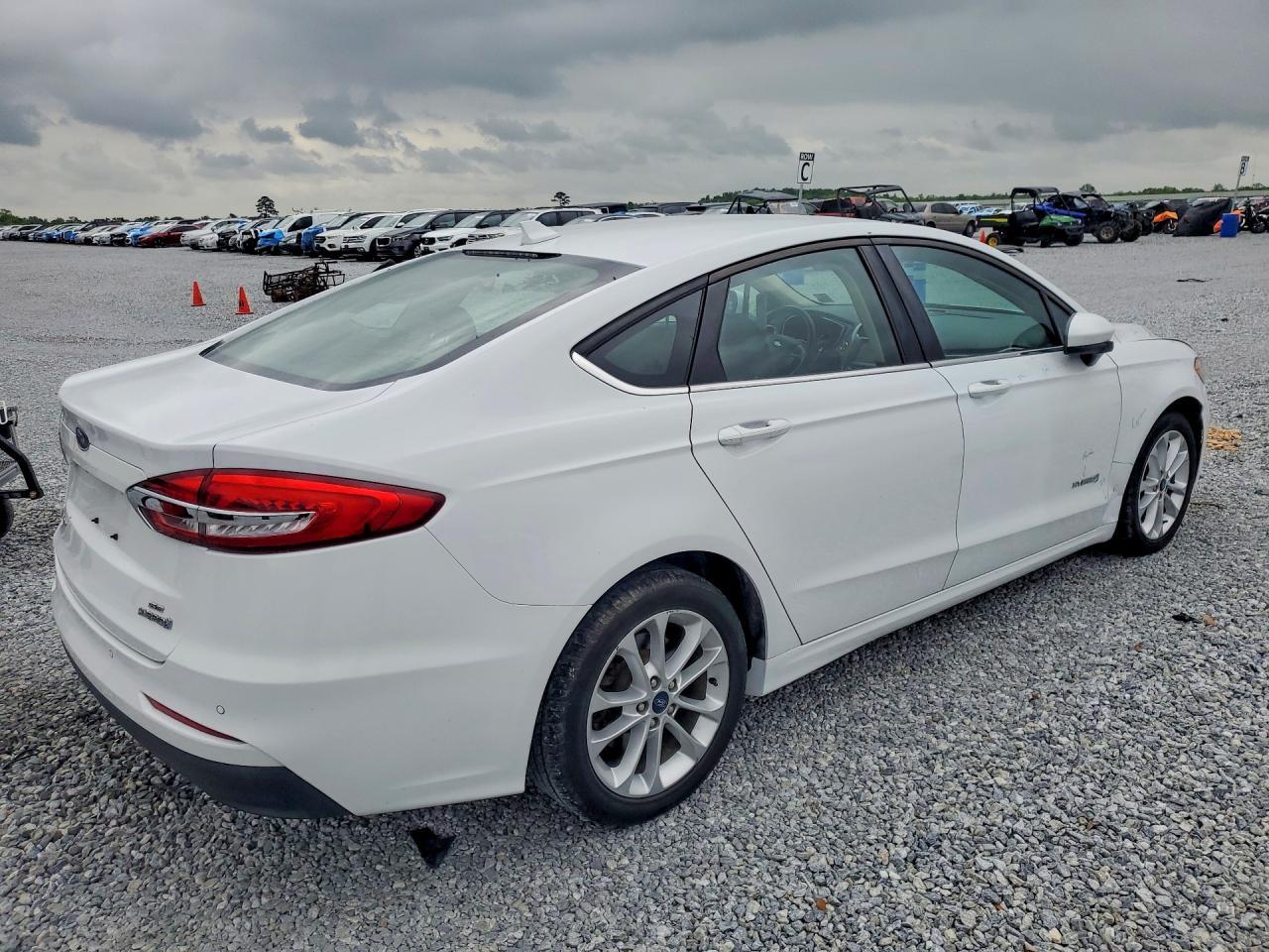2019 FORD FUSION