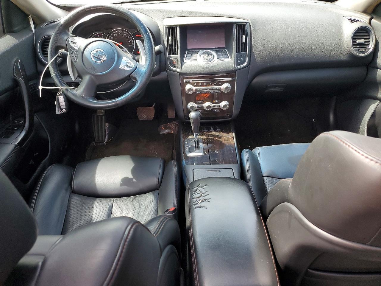 2014 NISSAN Maxima