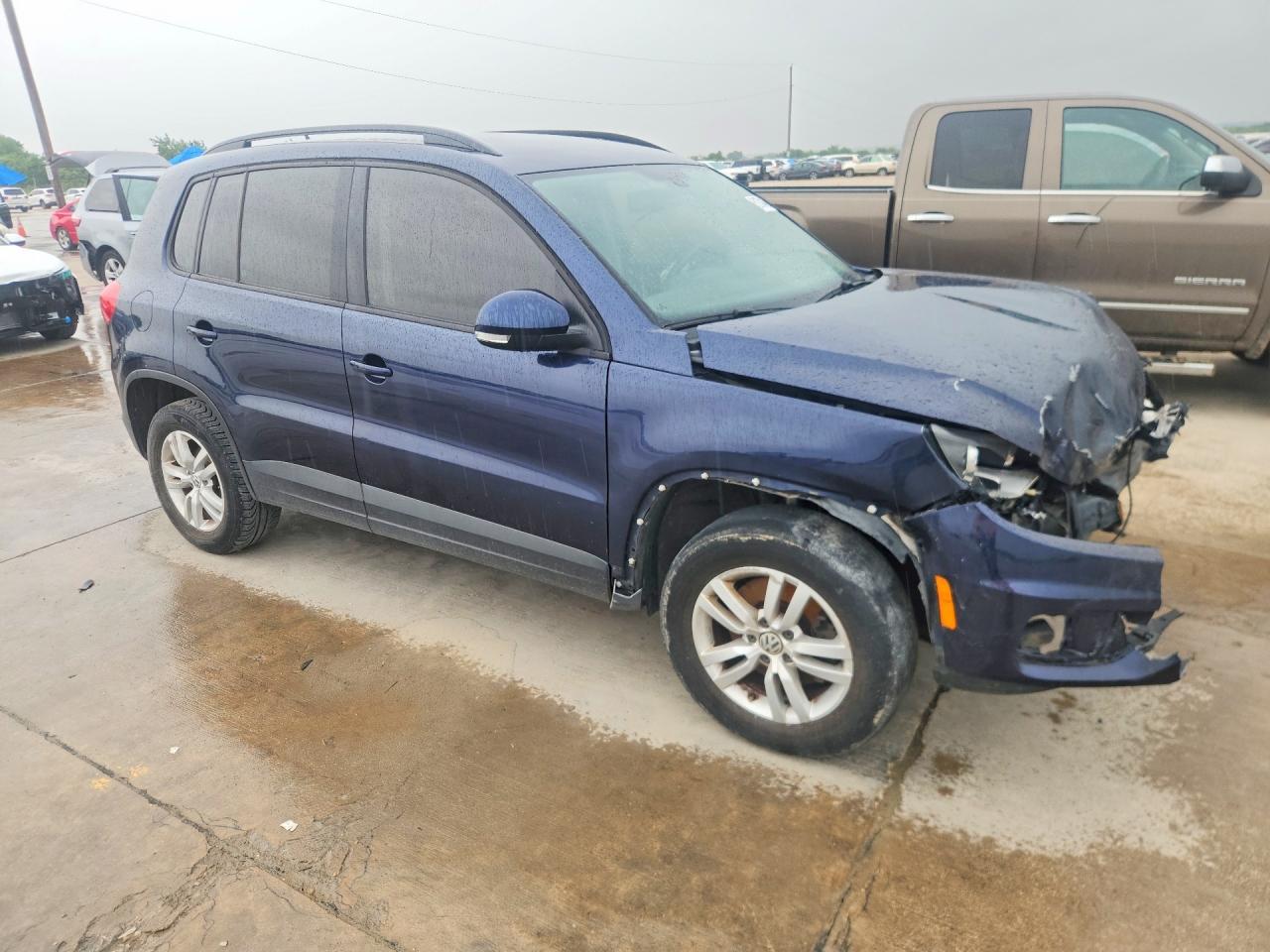 2016 VOLKSWAGEN TIGUAN