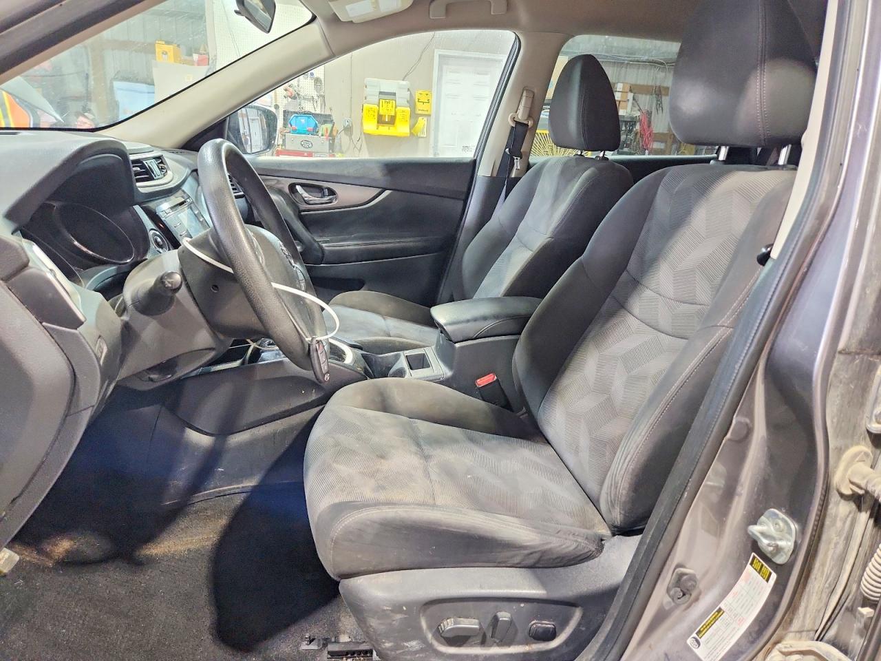 2016 NISSAN ROGUE