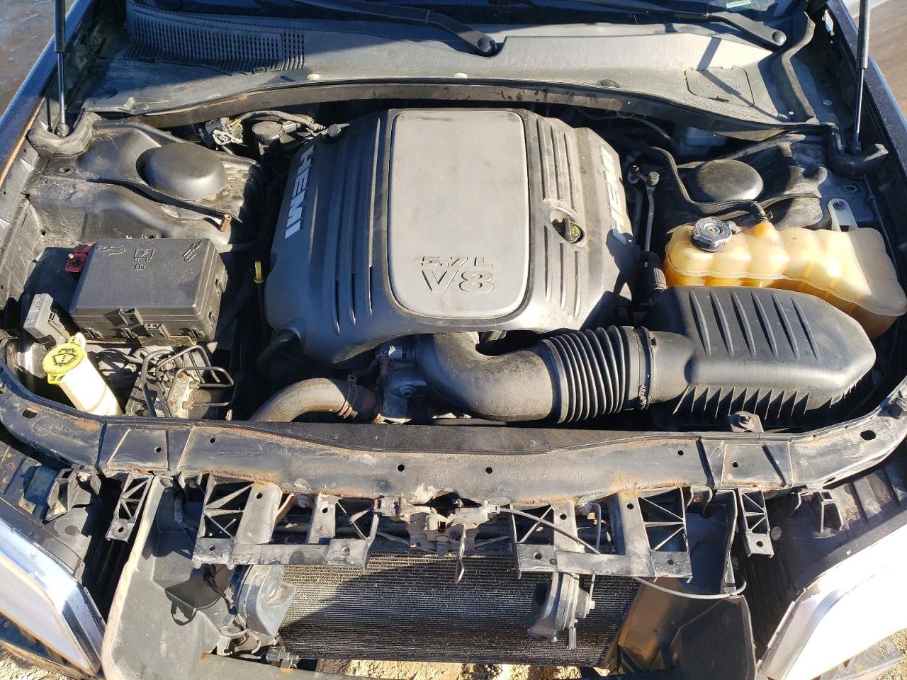 2011 CHRYSLER 300